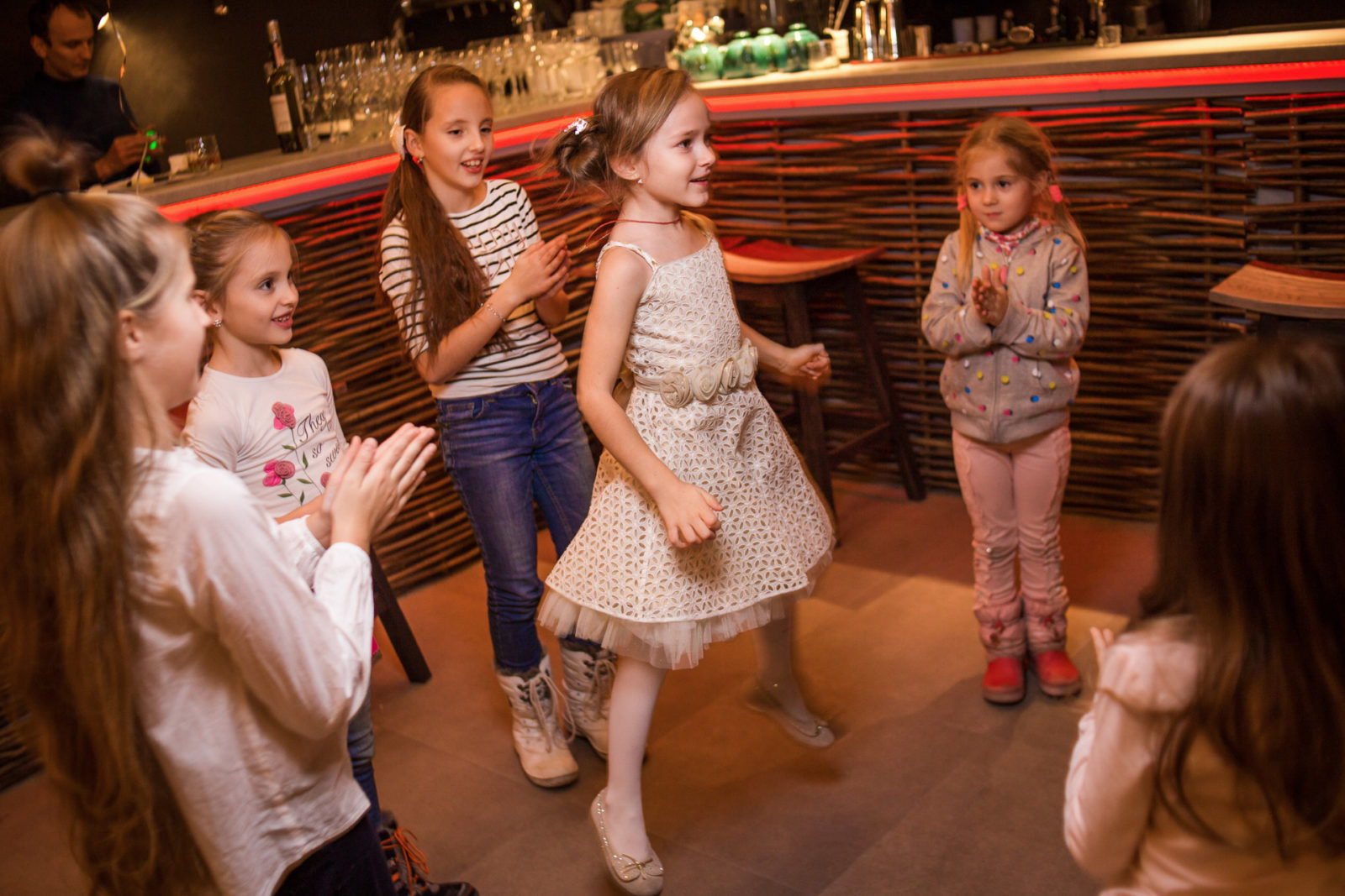 Дитячі свята в ресторані Prynada