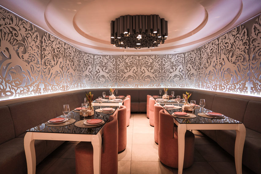 Елегантна зала «Витинанка» — банкетний зал Prynada Ukrainian Cafe на Оболоні