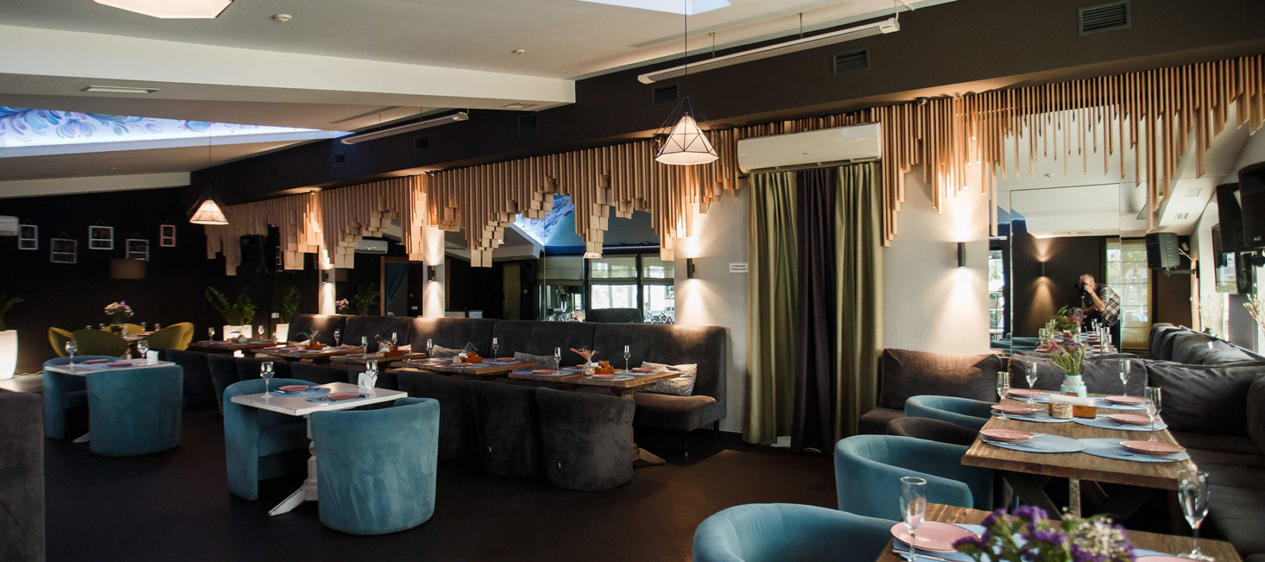 У Prynada Ukrainian Cafe люди пізнають нову Україну — молоду, амбіційну, відкриту до світу.